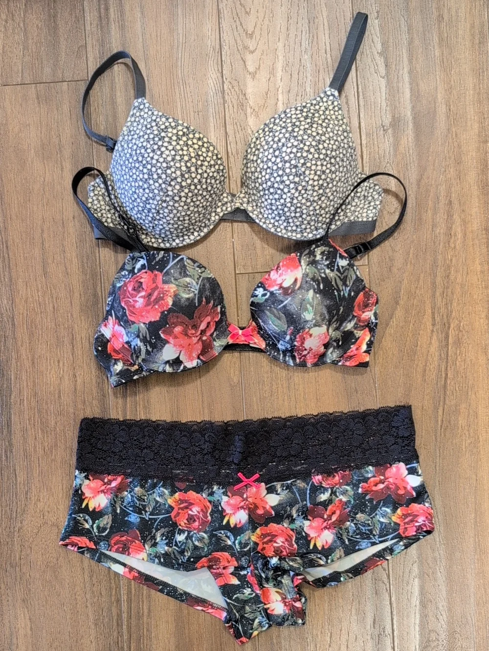 Bundle of Xhilaration 2 Bras Floral & Boyshort Set  Pink and Red Flowers